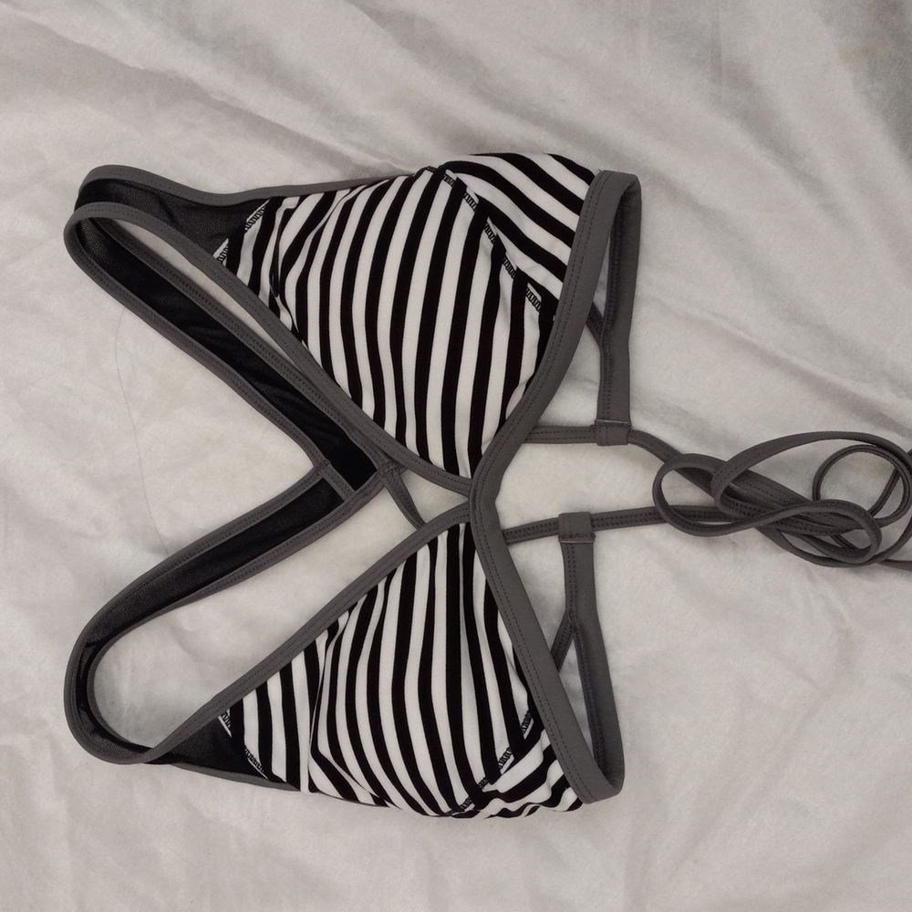 NIKE Bikini Top Sz M Black White Gray Striped